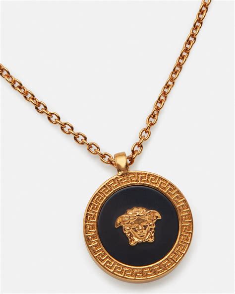 ciondolo versace argento|Collana versace .